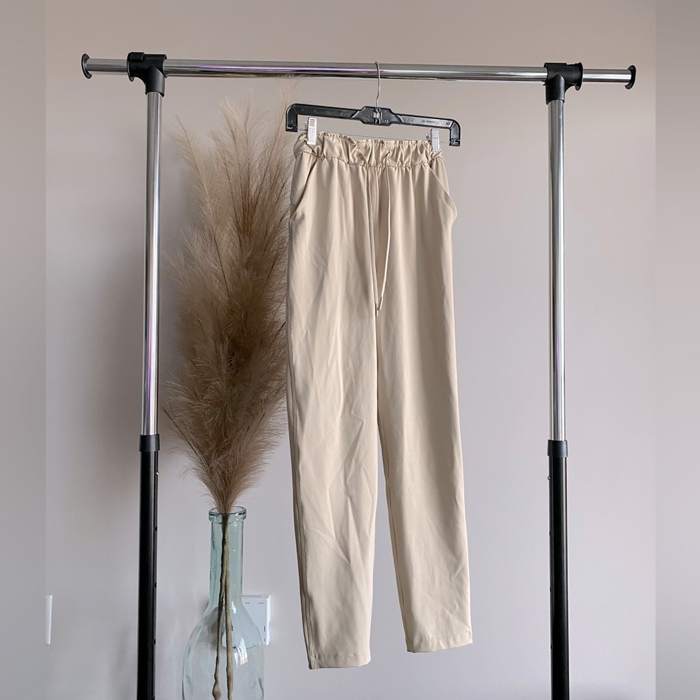 Lululemon pants